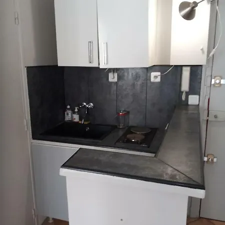 Daire Studio Entierement Meuble # Centre Paris