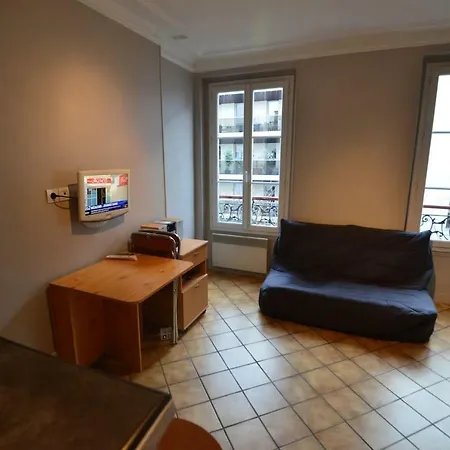 Studio Entierement Meuble # Centre Daire *