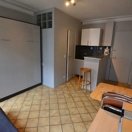 Studio Entierement Meuble # Centre